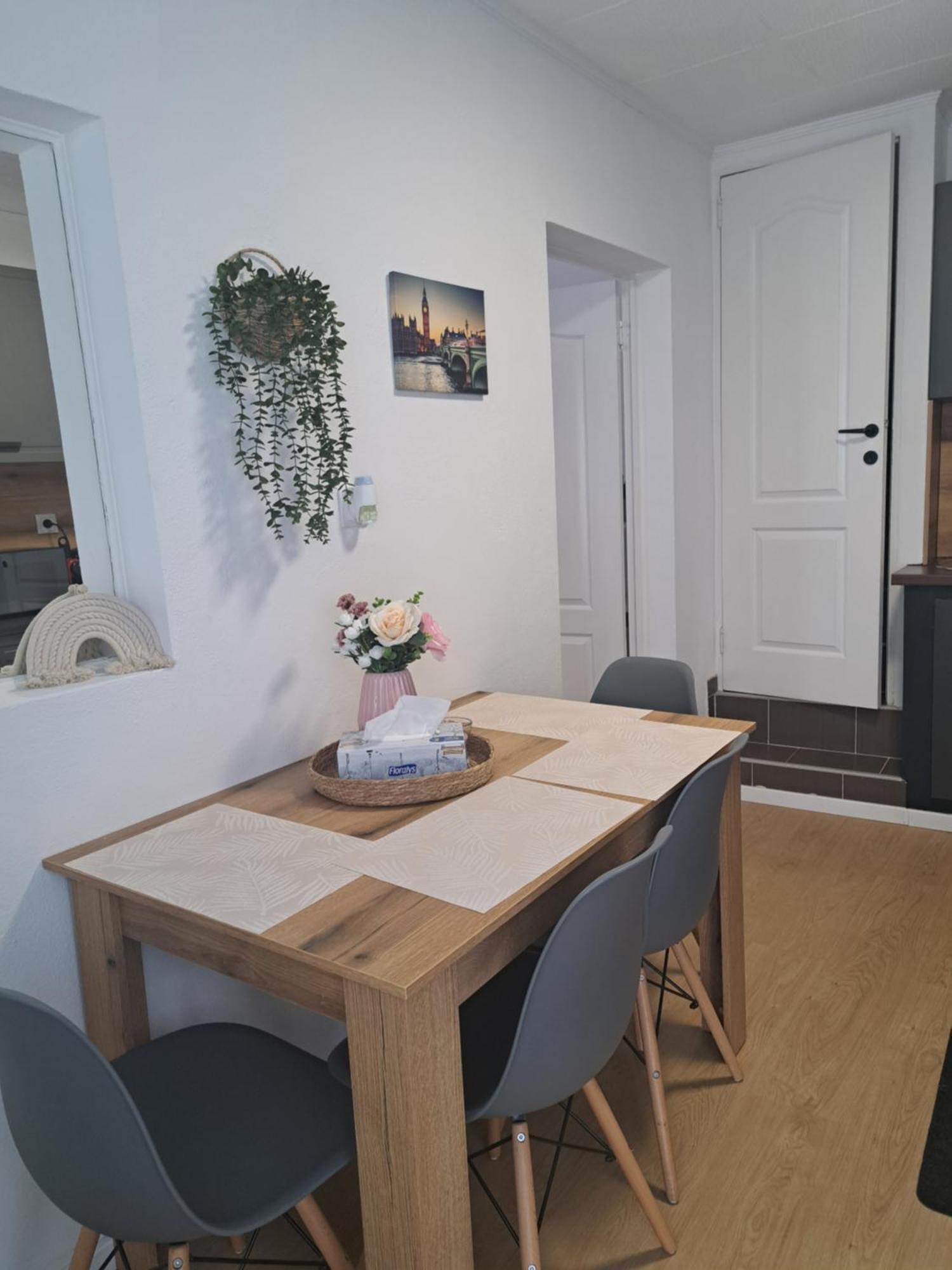 Studio With Free Parking In The Center - Deliamo 3 Сібіу Екстер'єр фото